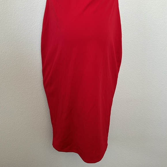 PinkBlush Red Solid Off Shoulder Sweetheart Neckline Maternity Fitted Dress - Picture 6 of 10
